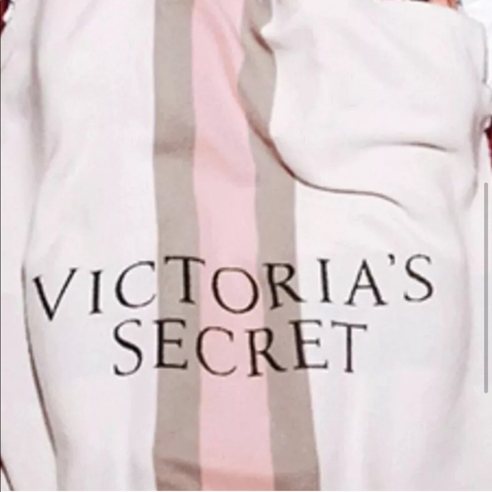 Victoria’s Secret throw